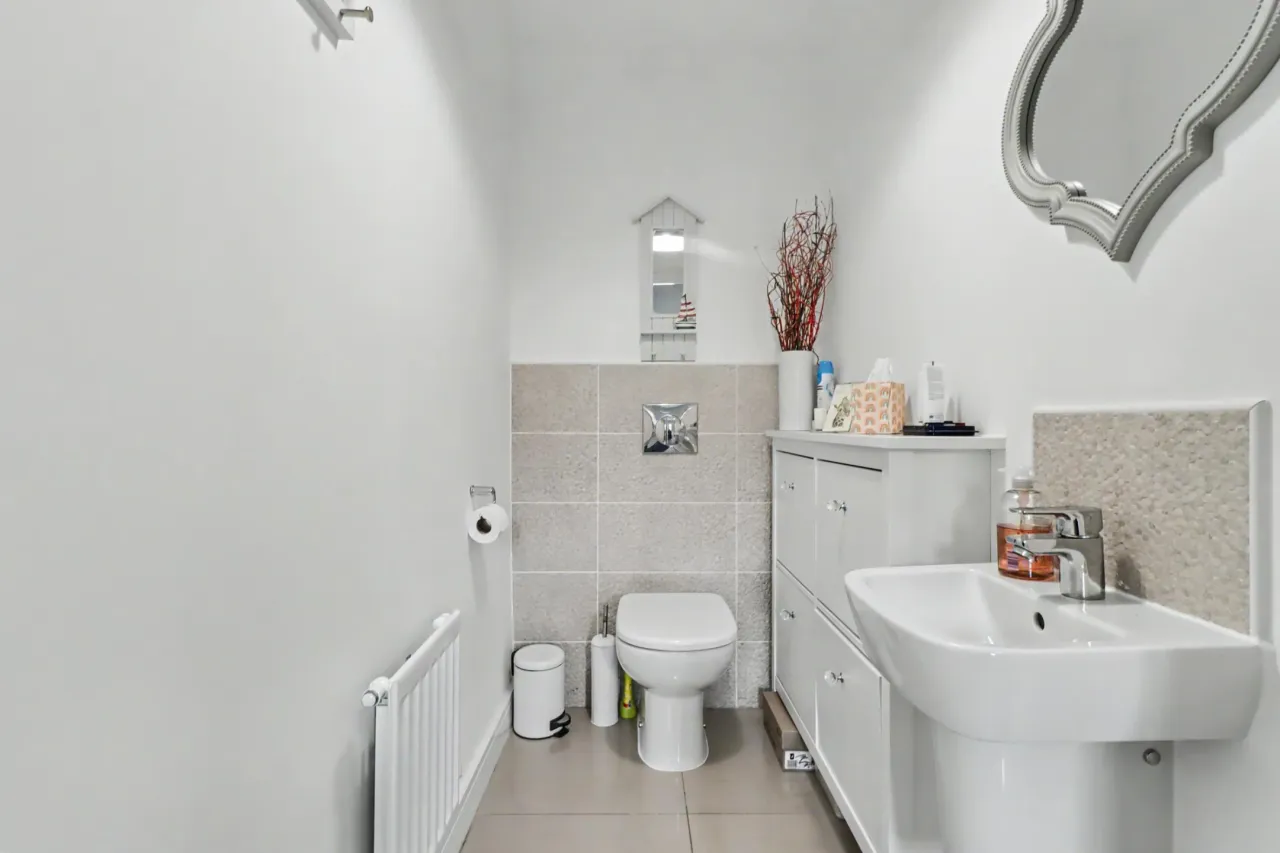Honeysuckle Close, Congleton, photo 7
