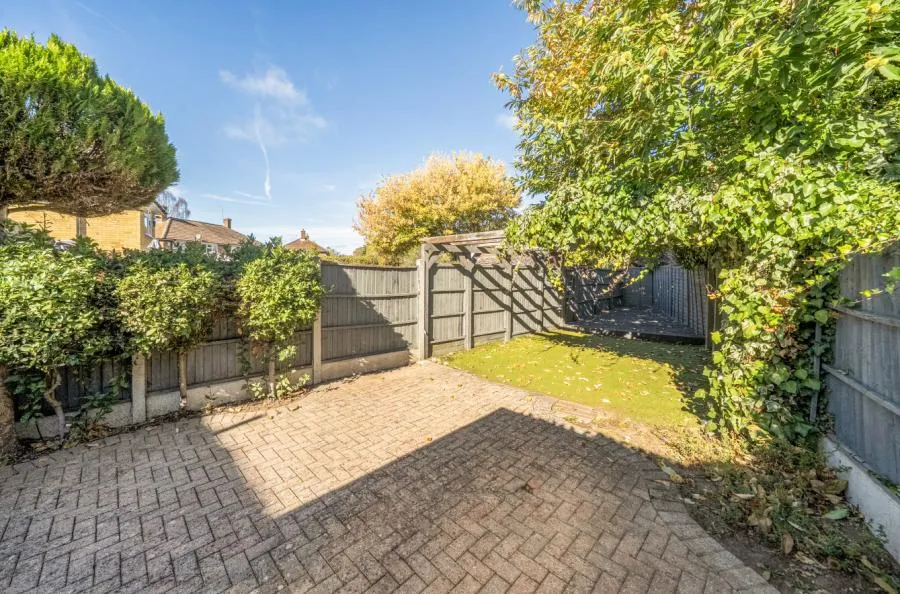 Walpole Road, Old Windsor, SL4, photo 18