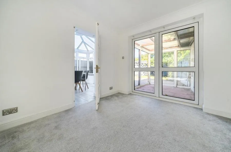 Walpole Road, Old Windsor, SL4, photo 15