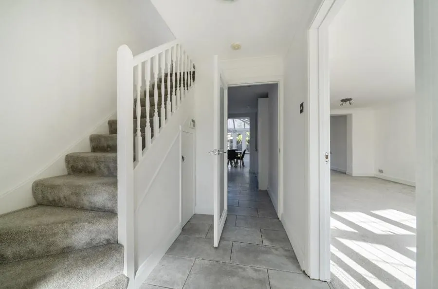 Walpole Road, Old Windsor, SL4, photo 13