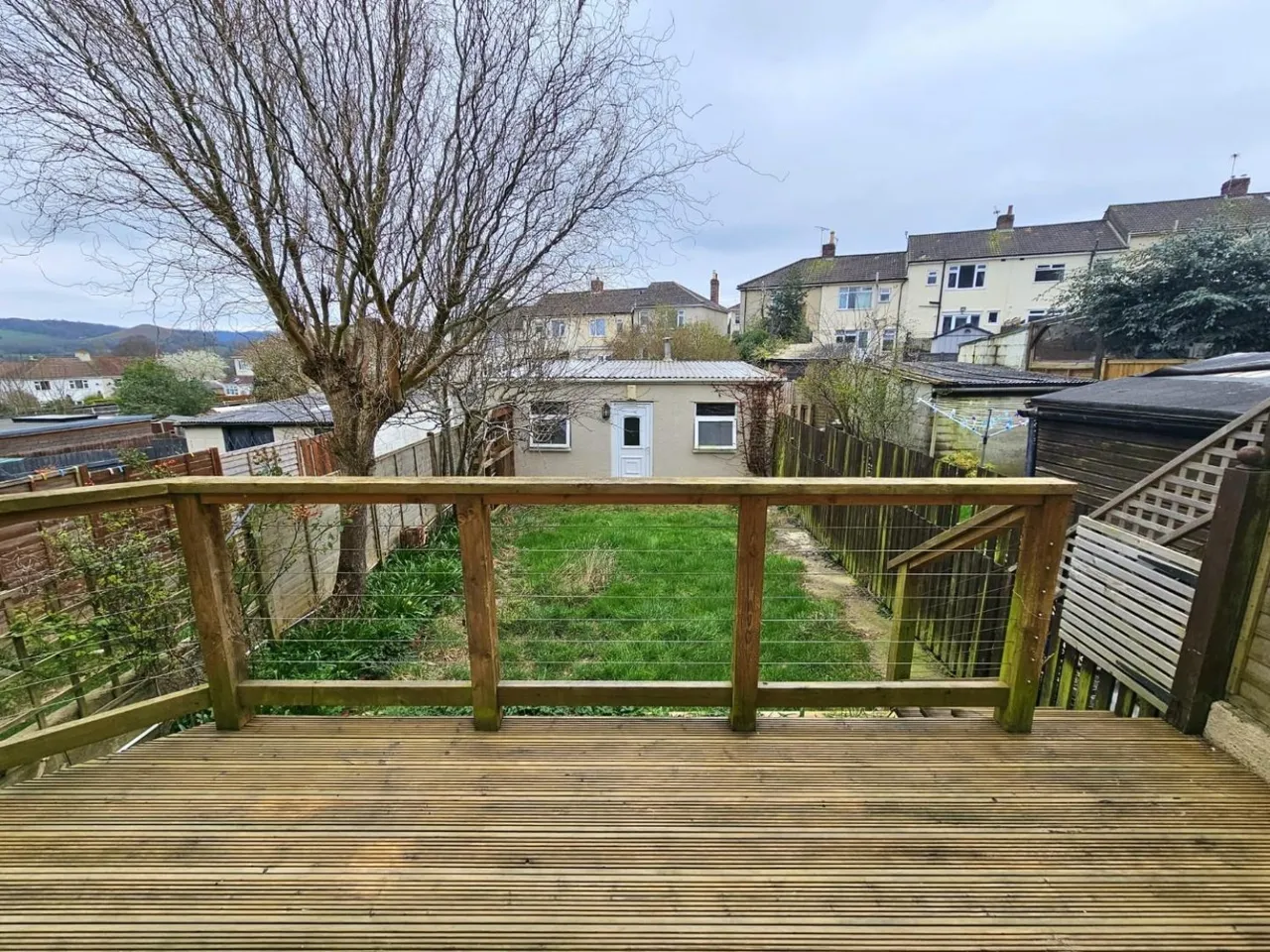 Lawrence Grove, Cam, GL11, photo 2