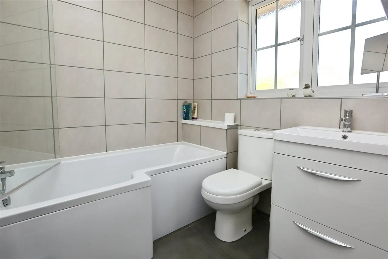 Little Fox Drive, Park Gate, SO31, photo 17