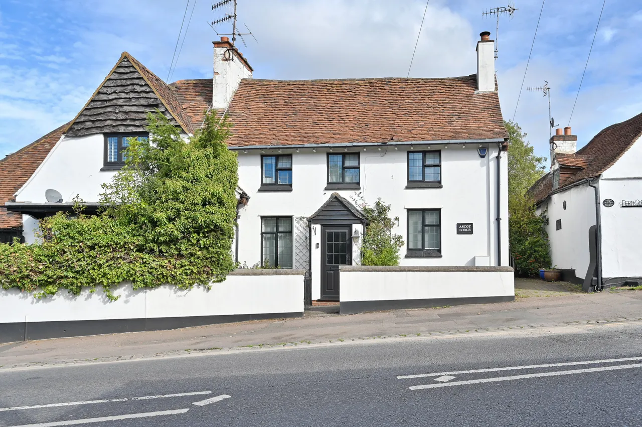 Bushey, WD23, photo 35