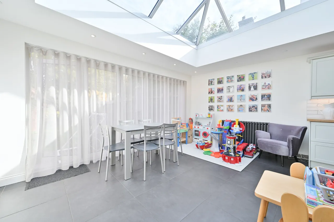 Bushey, WD23, photo 8