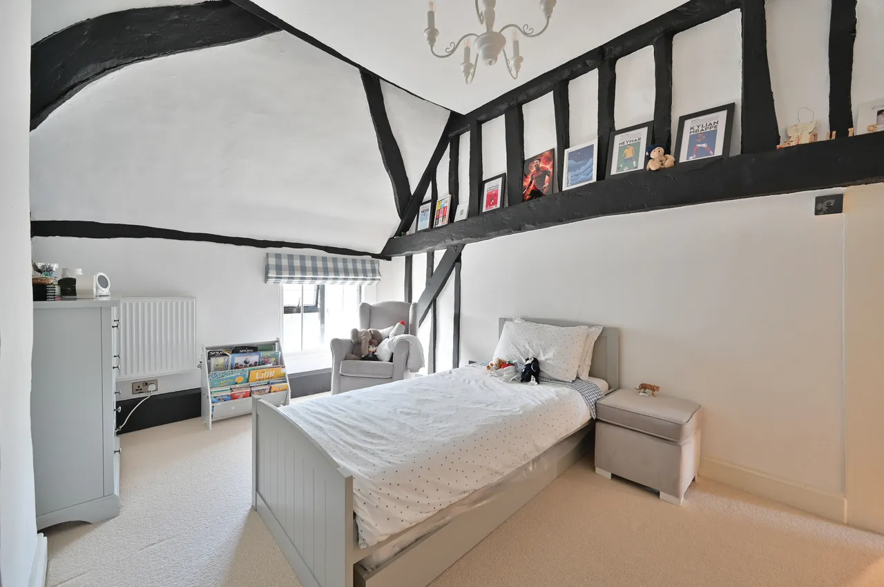 Bushey, WD23, photo 27