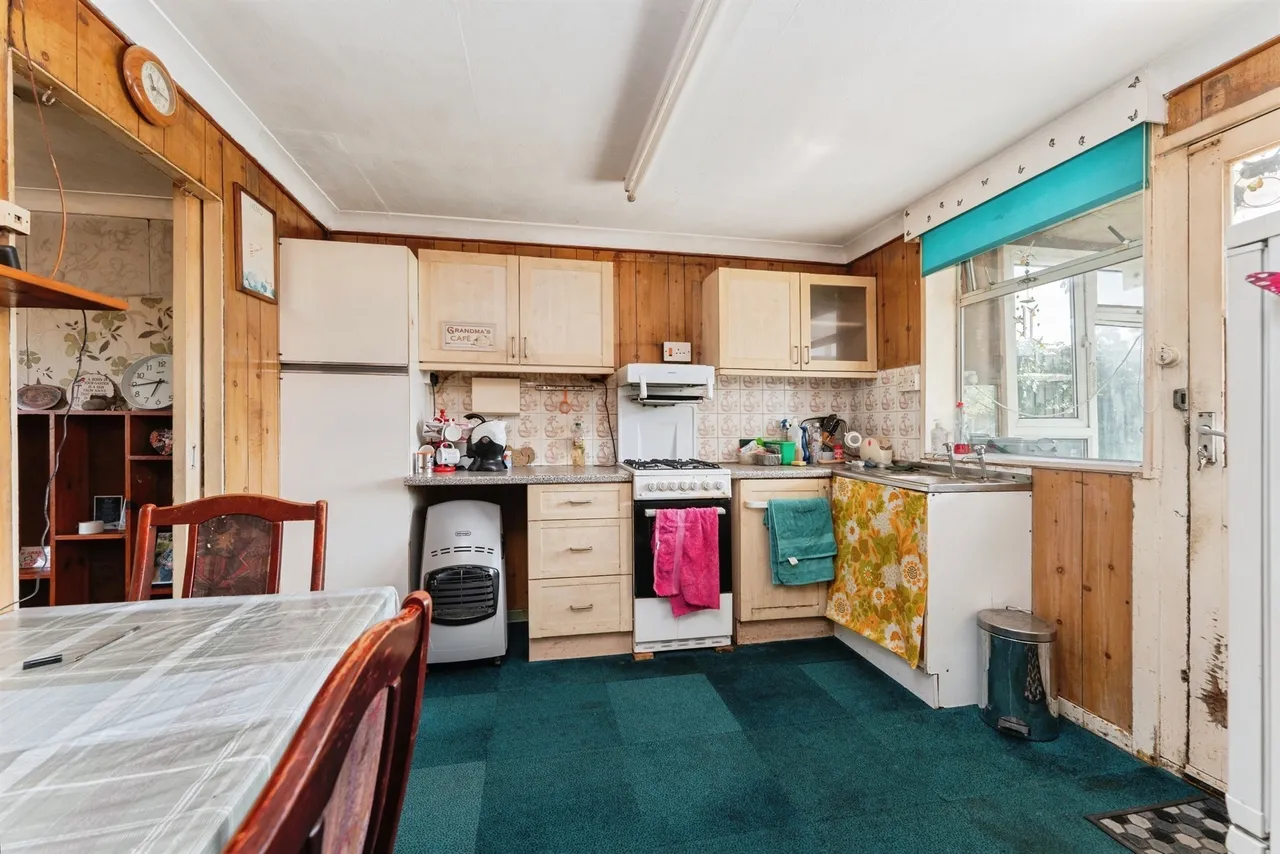Oaklands Avenue, Huntingdon, PE28, photo 4