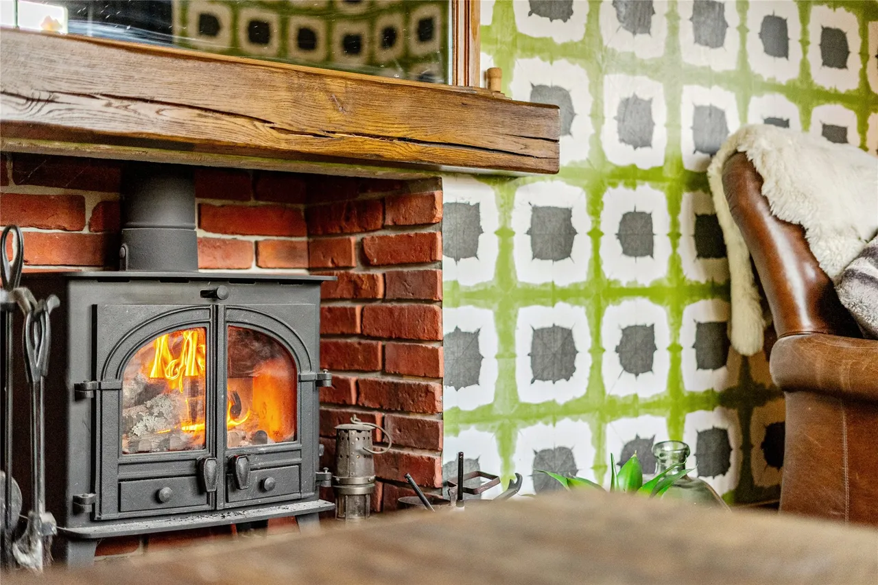 Steep Hill, Chobham, GU24, photo 13