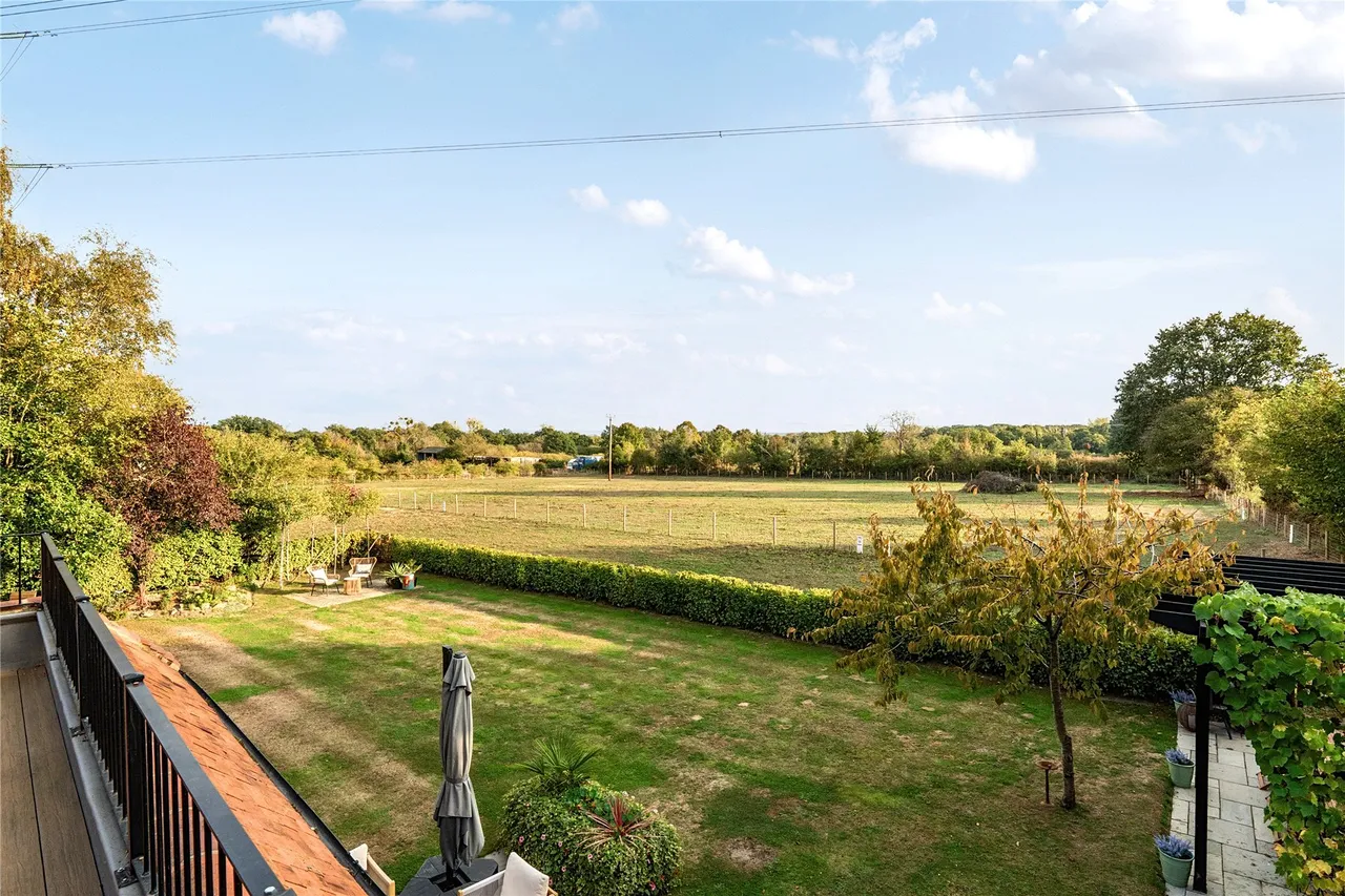 Steep Hill, Chobham, GU24, photo 25