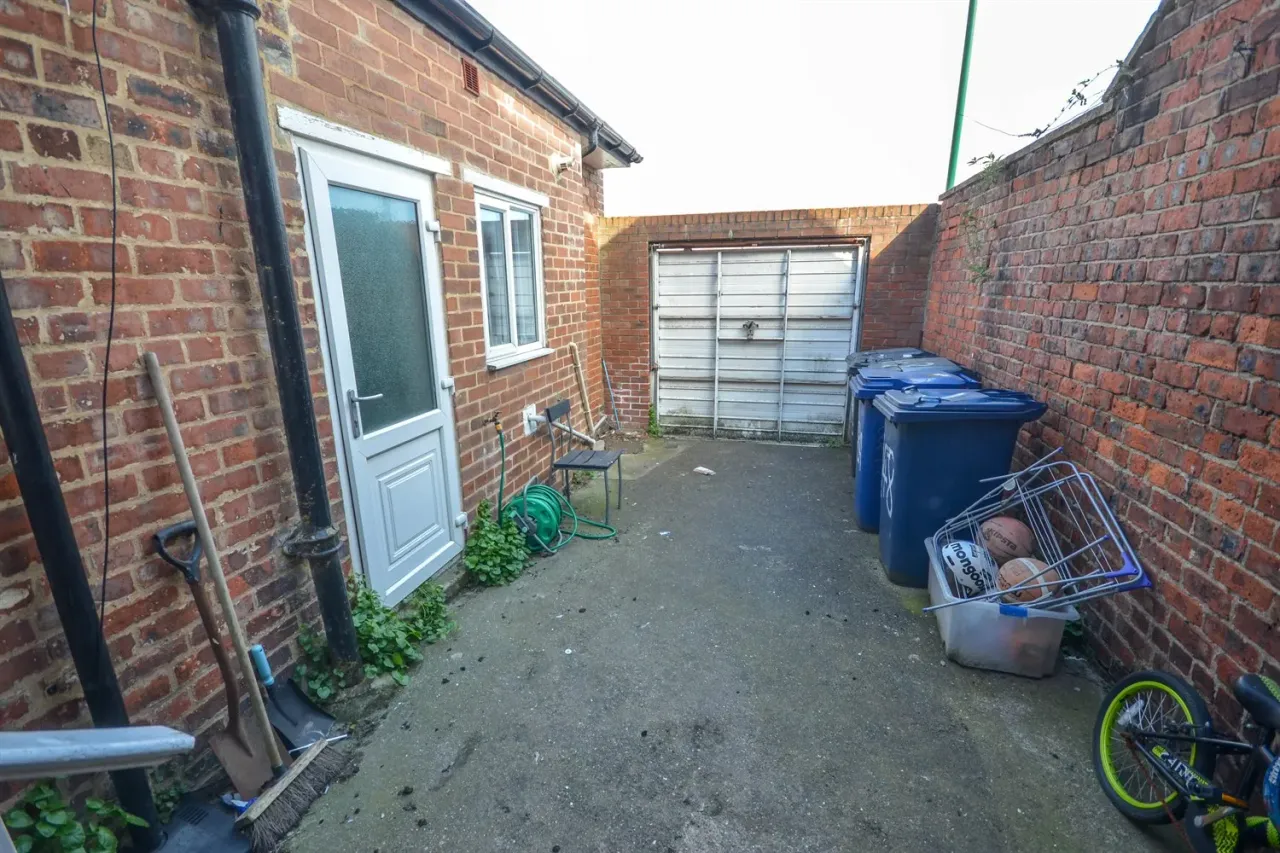 Dean Road, South Shields, NE33, photo 8