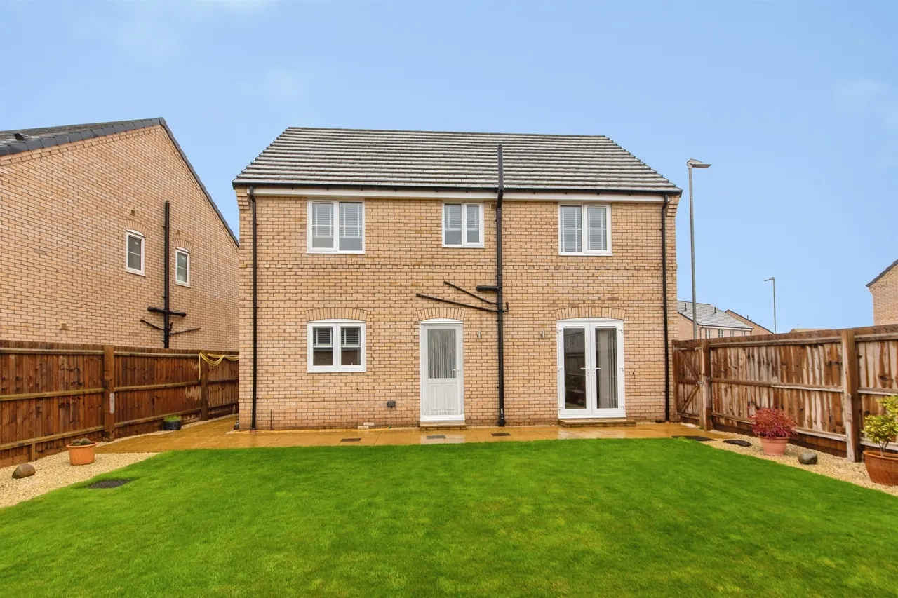 Jasmine Crescent, Holbeach, PE12, photo 18