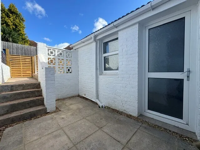 Dudley Road, Folkestone, photo 10