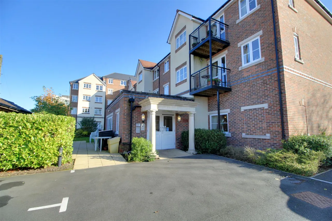Hope Road, Sale, M33, photo 12