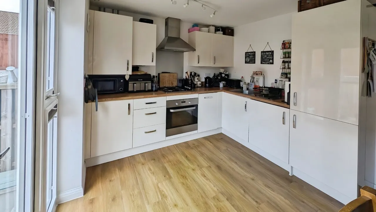 Buckthorn Court, Yate, BS37, photo 5