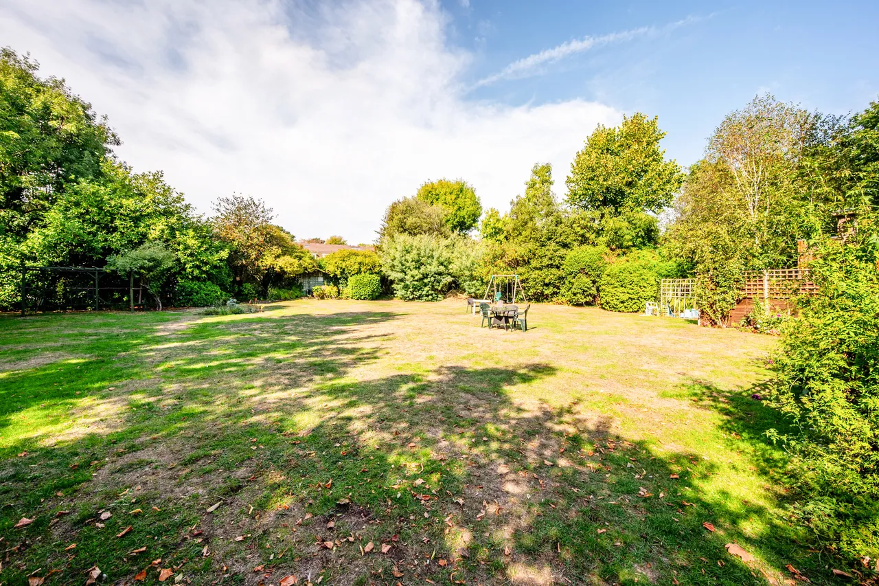 London, SW19, photo 9