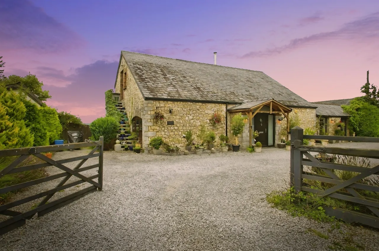 St Athan Road, Barry, CF62, photo 8