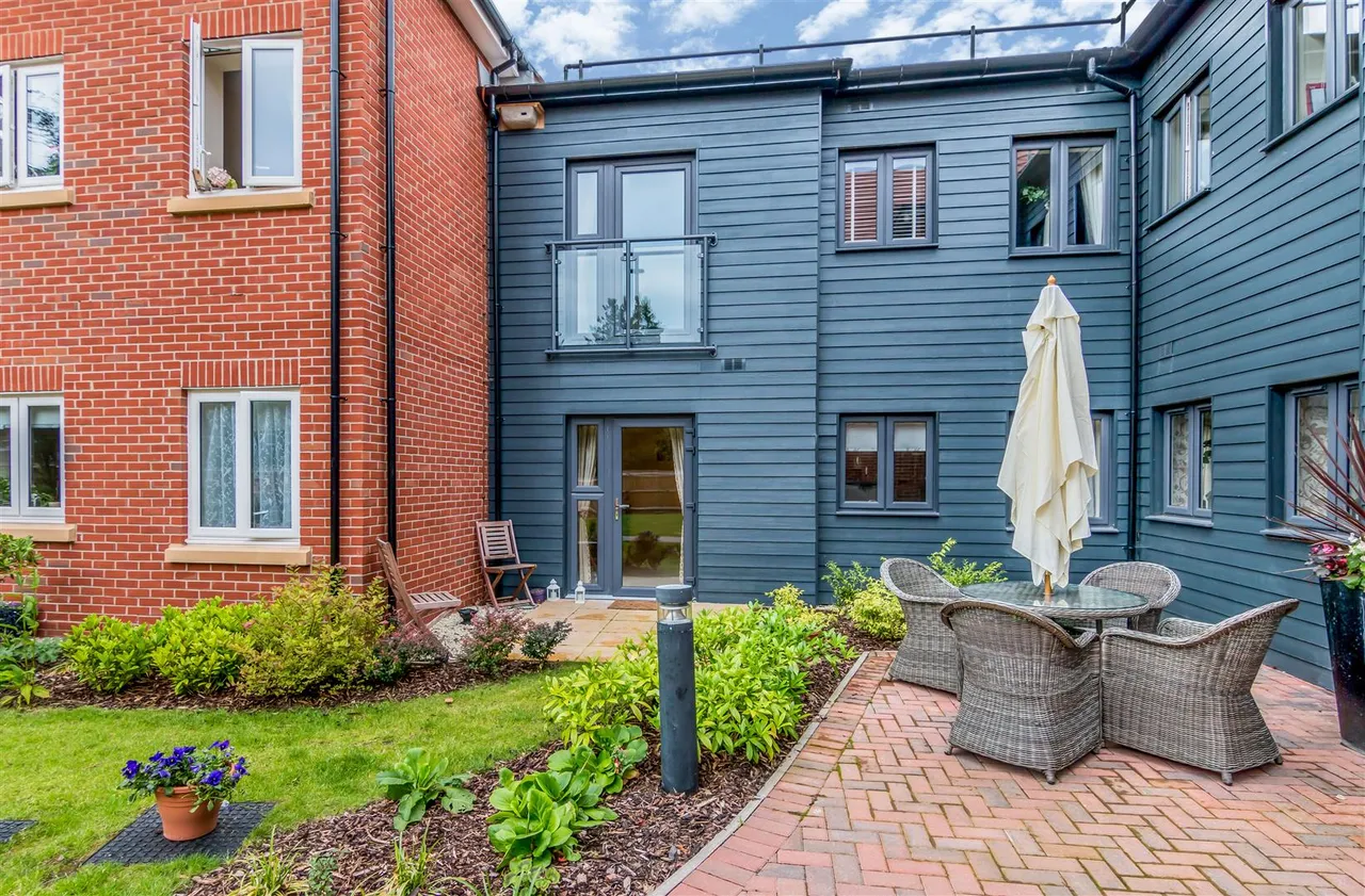 Wenlock Road, Shrewsbury, SY2, photo 16