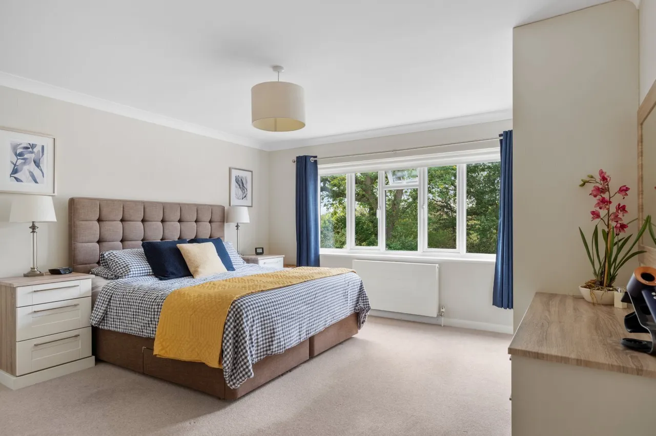 Warden Court, Cuckfield, RH17, photo 14