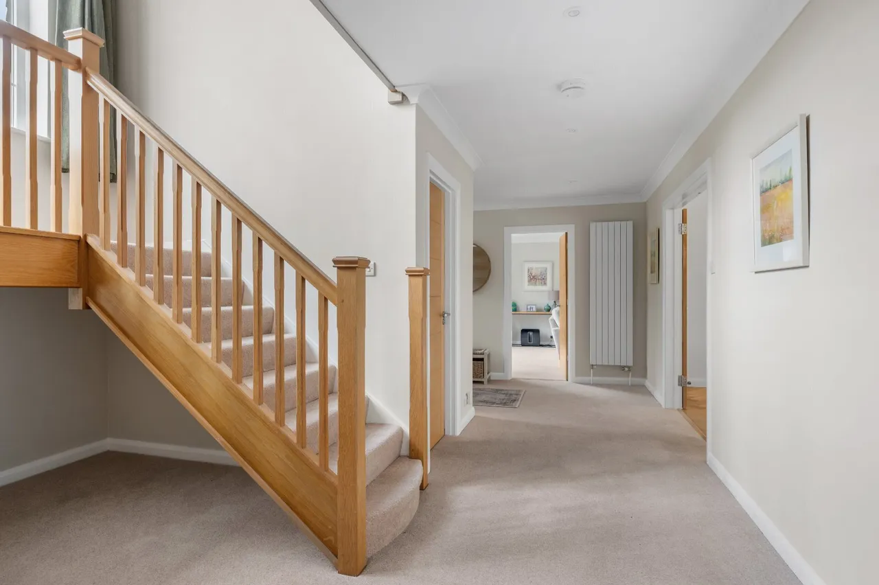 Warden Court, Cuckfield, RH17, photo 13
