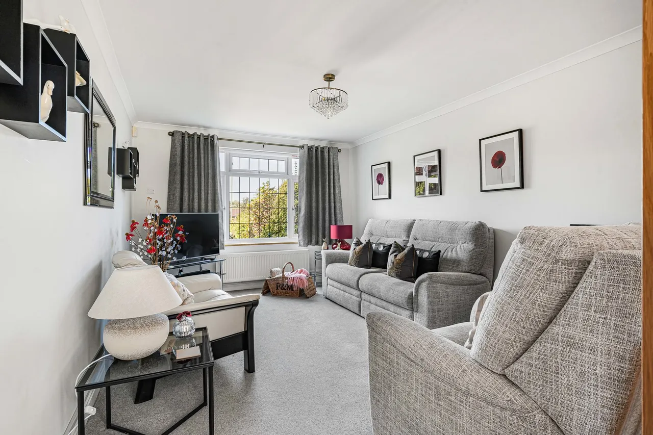 Clover Lea, Binscombe, GU7, photo 9