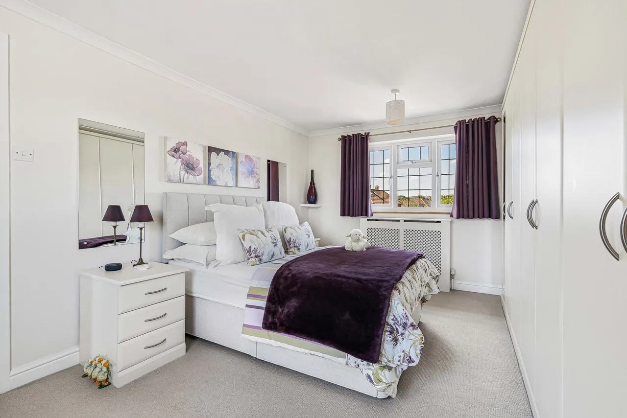 Clover Lea, Binscombe, GU7, photo 13