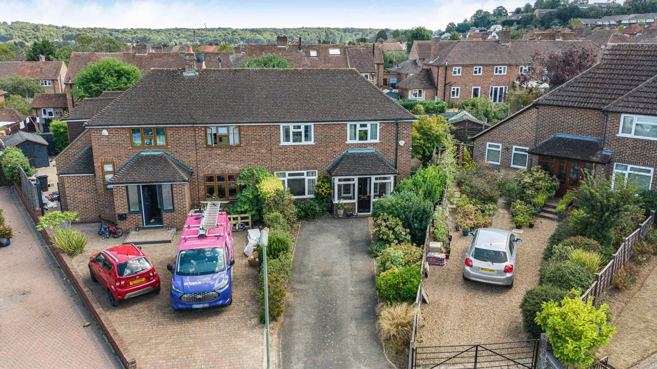 Clover Lea, Binscombe, GU7, photo 24