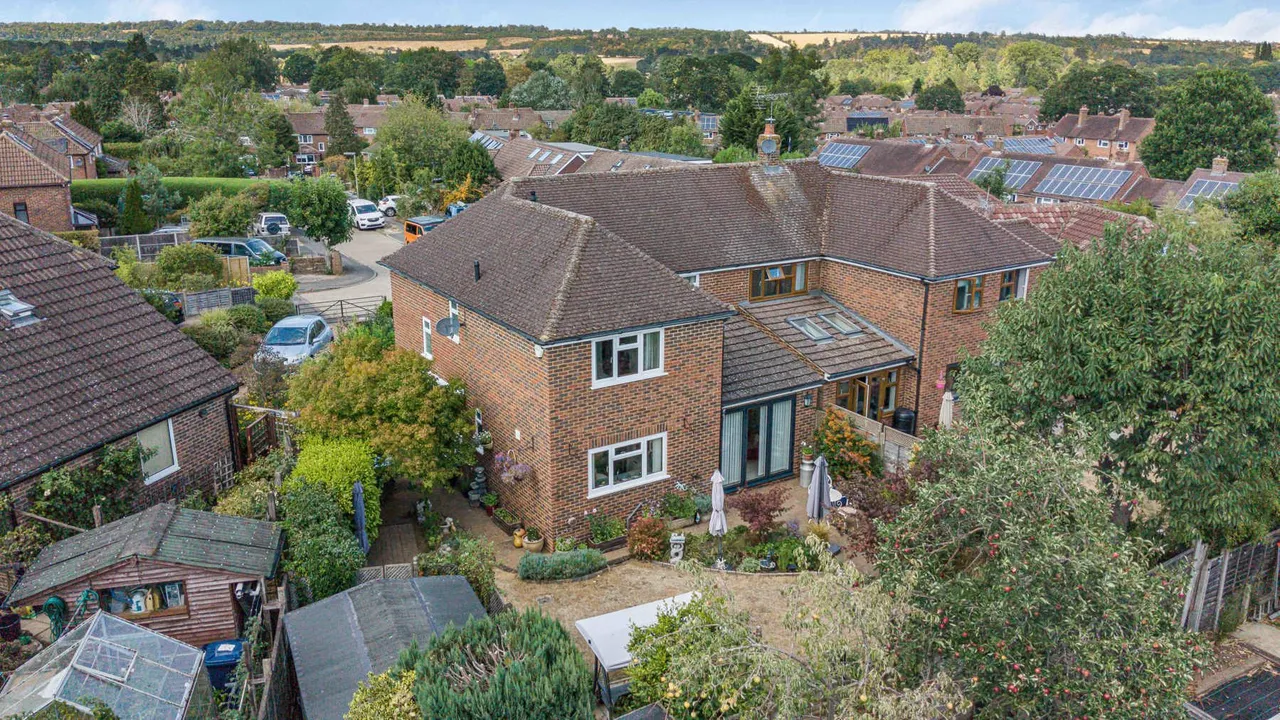 Clover Lea, Binscombe, GU7, photo 23