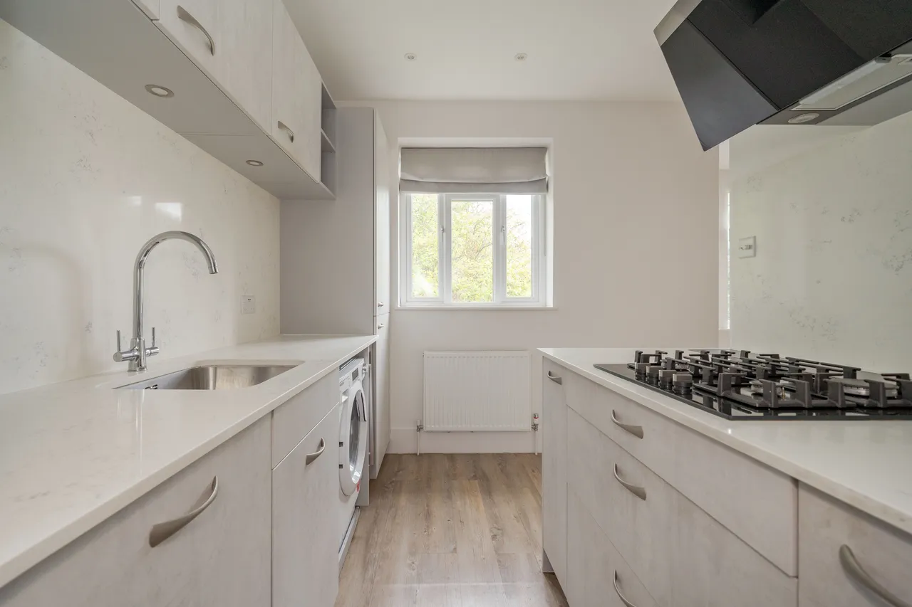 Gunnersbury Avenue, Ealing, W5, photo 8
