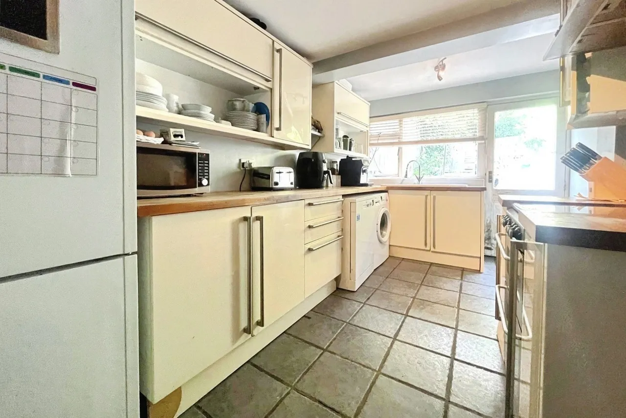 Alma Lane, Farnham, Surrey, GU9 0LA, photo 4