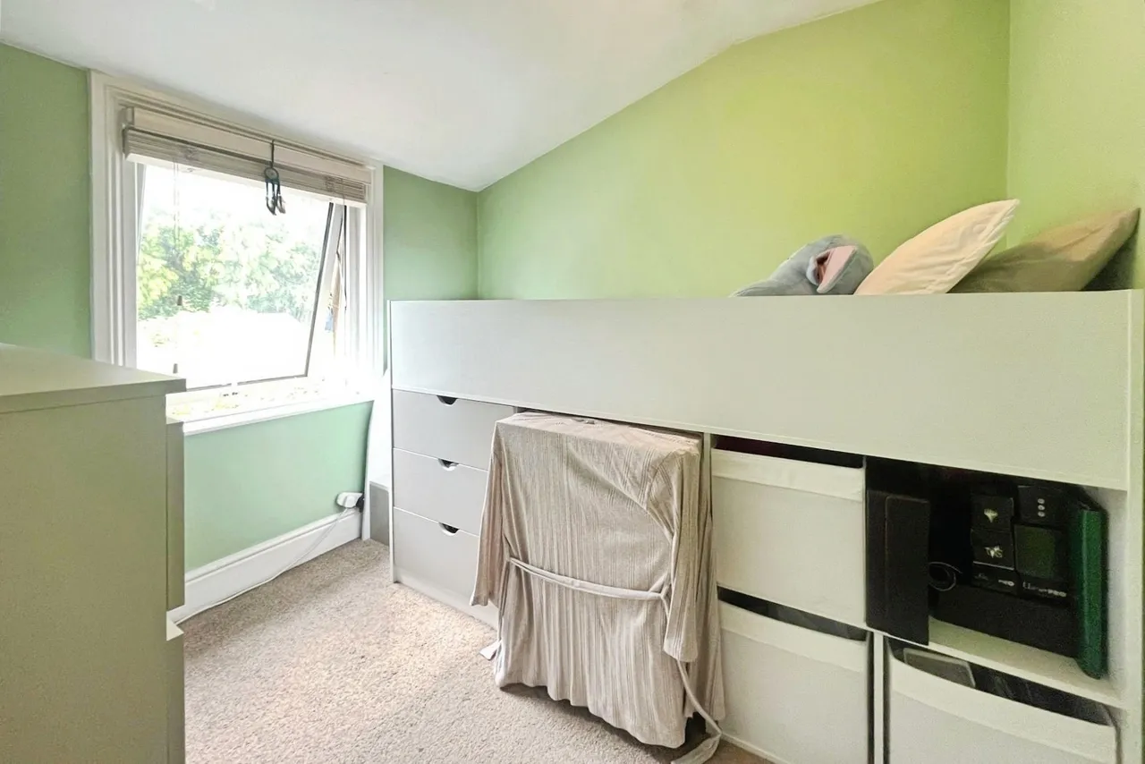 Alma Lane, Farnham, Surrey, GU9 0LA, photo 8
