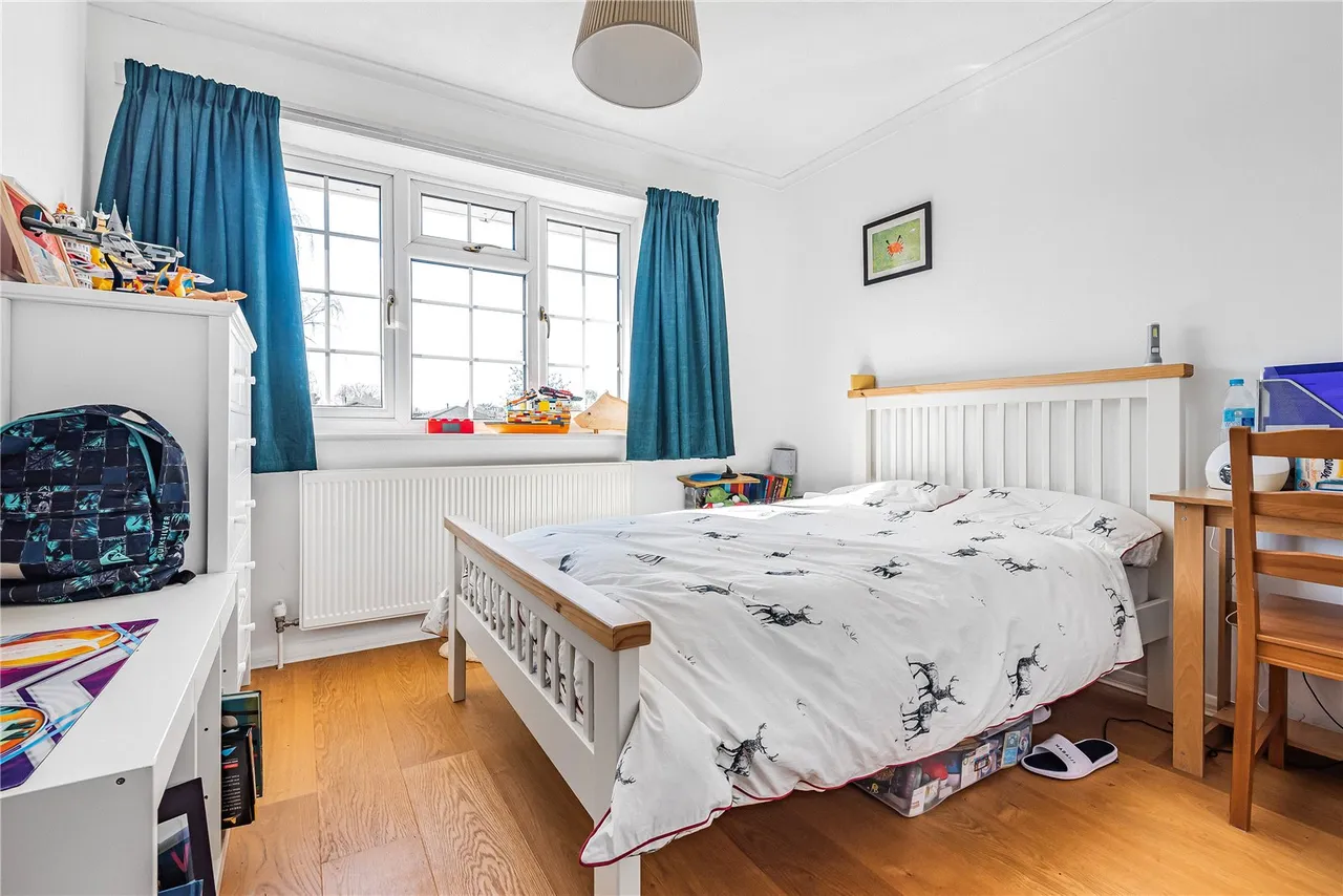 Birchwood Grove, Hampton, TW12 3DU, photo 8