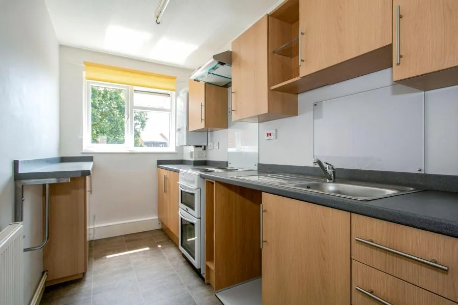 Carisbrooke Court, New Milton, BH25, photo 5