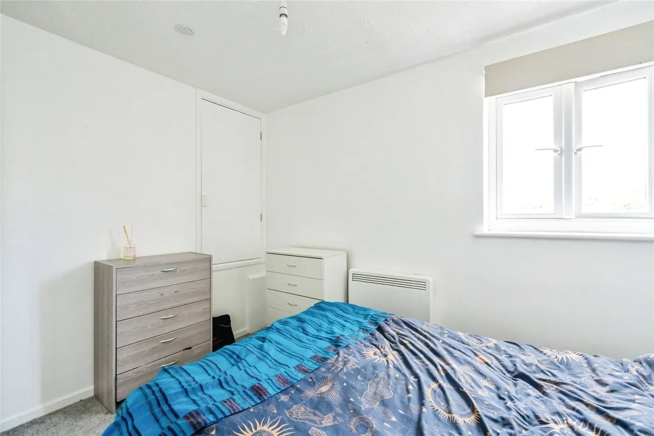 Caernarvon Road, Chichester, PO19, photo 7