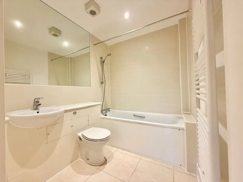Long Lane, London SE1 4PB, photo 7