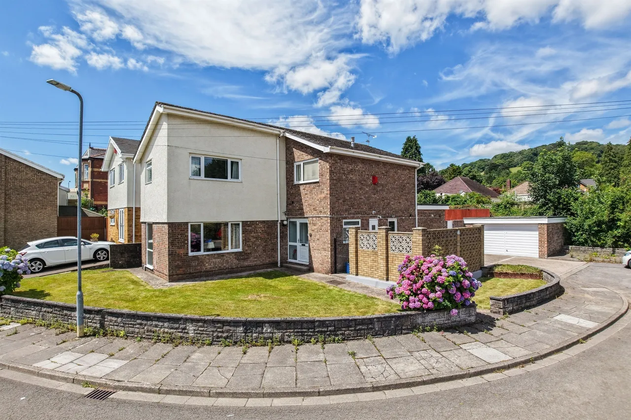 4 bed house for sale, Brooklyn Close, Cardiff, CF14