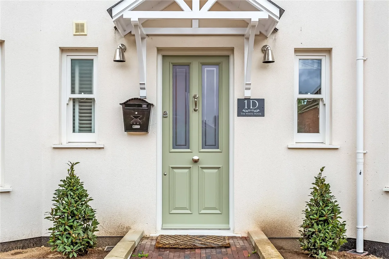 Brownlow Road, Redhill, RH1, photo 17