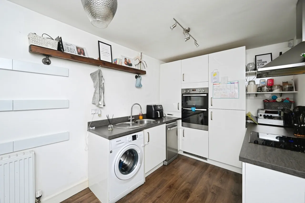 Moorgate Avenue, New Houghton, Mansfield, Derbyshire, NG19, photo 10