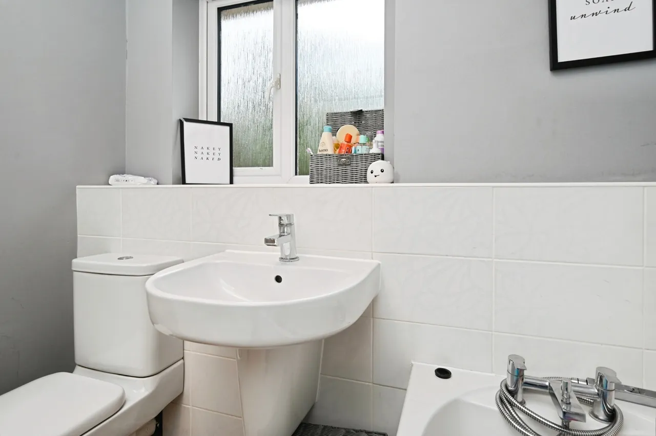 Moorgate Avenue, New Houghton, Mansfield, Derbyshire, NG19, photo 17