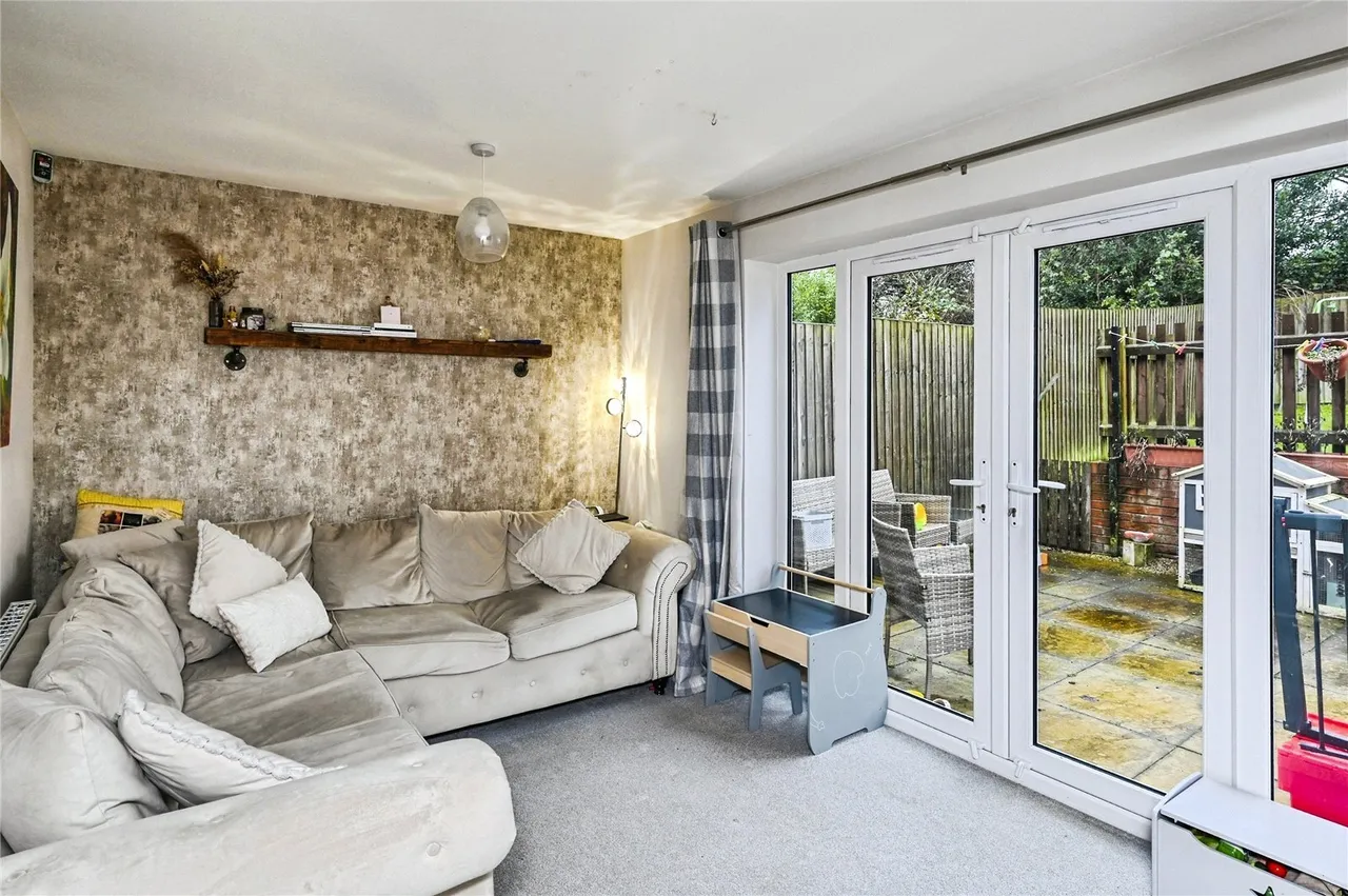 Moorgate Avenue, New Houghton, Mansfield, Derbyshire, NG19, photo 2