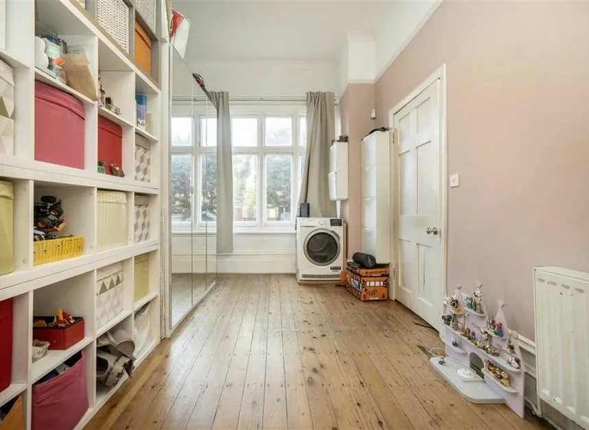 Mapesbury Road, Cricklewood, NW2, photo 6