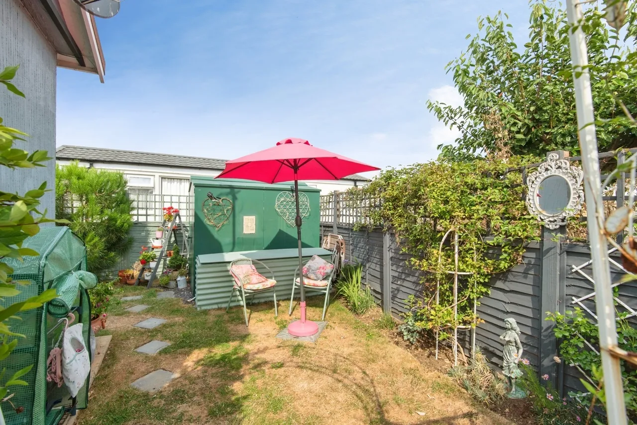 Three Star Park, Bedford Road, Lower Stondon, Henlow, SG16, photo 12