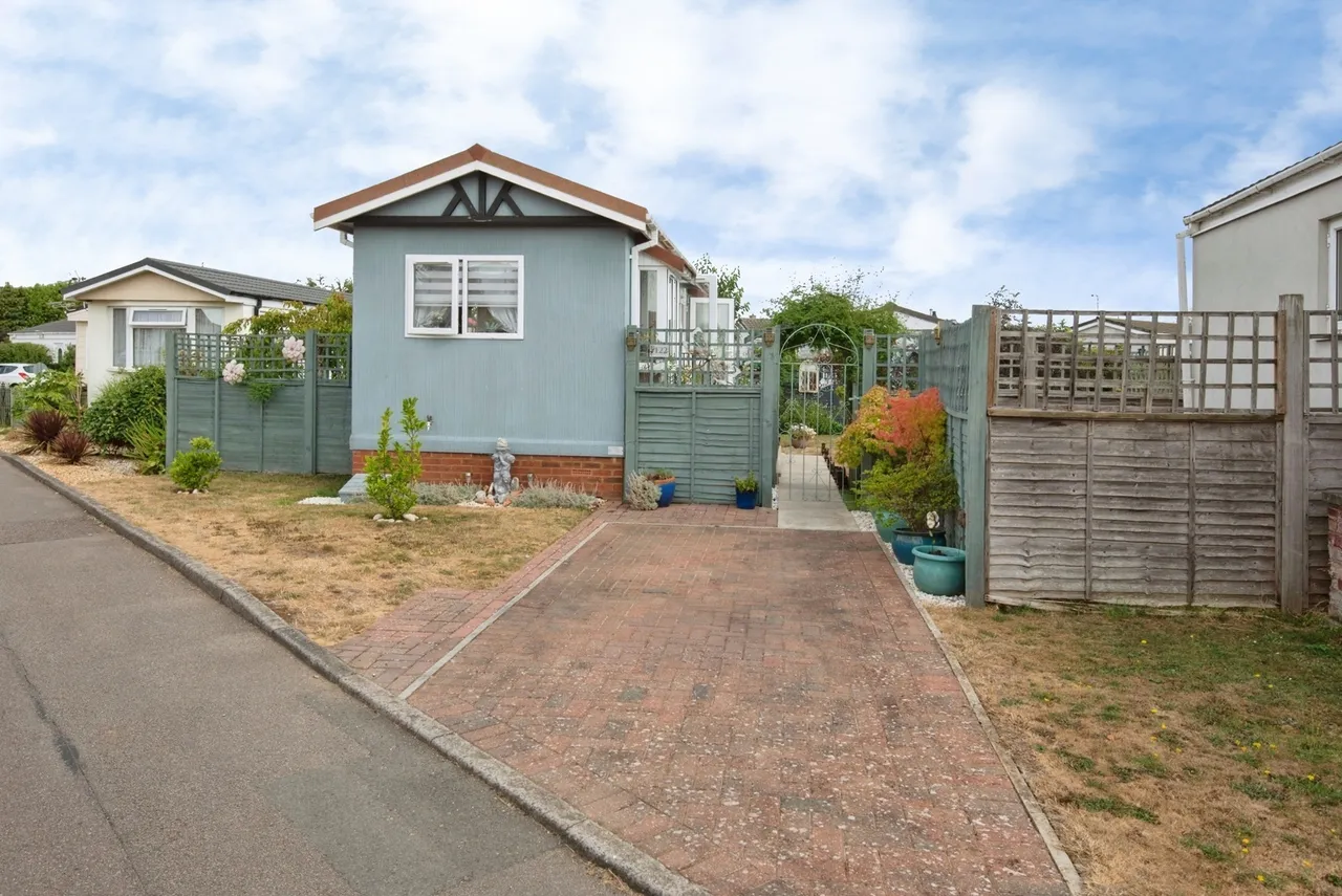 Three Star Park, Bedford Road, Lower Stondon, Henlow, SG16, photo 28
