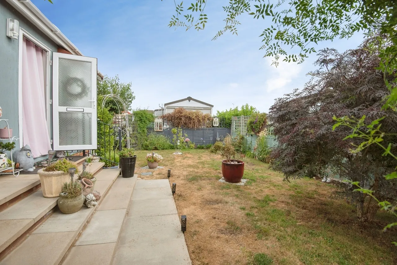 Three Star Park, Bedford Road, Lower Stondon, Henlow, SG16, photo 21