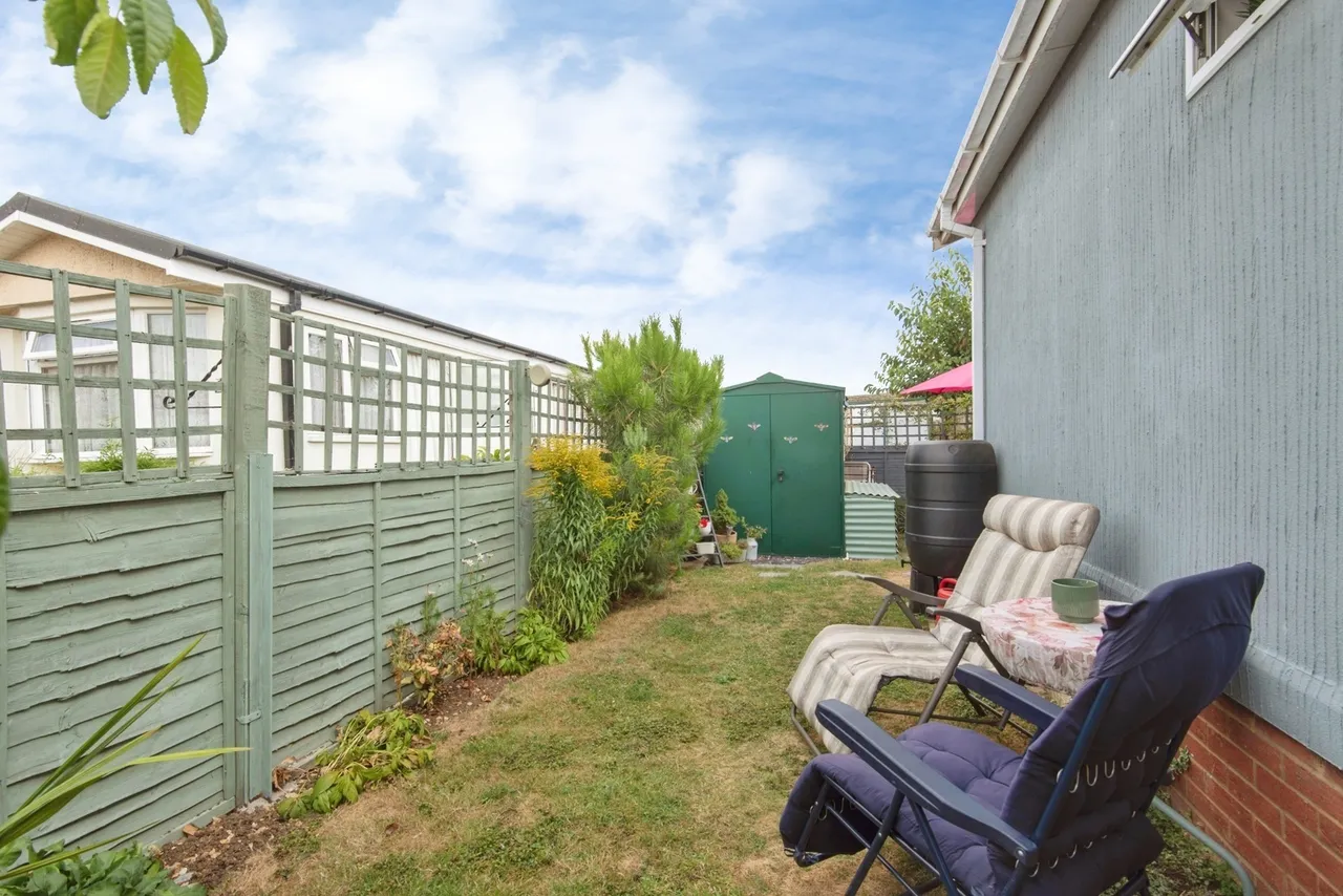 Three Star Park, Bedford Road, Lower Stondon, Henlow, SG16, photo 24