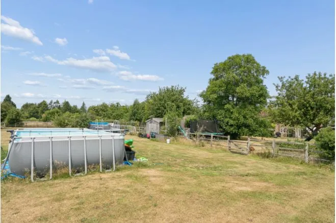 Green End Road, High Wycombe, HP14, photo 25