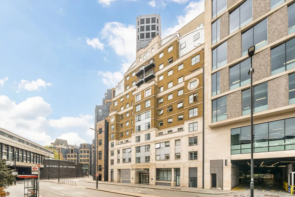 2 bed property to rent, Aldersgate Street, EC1A