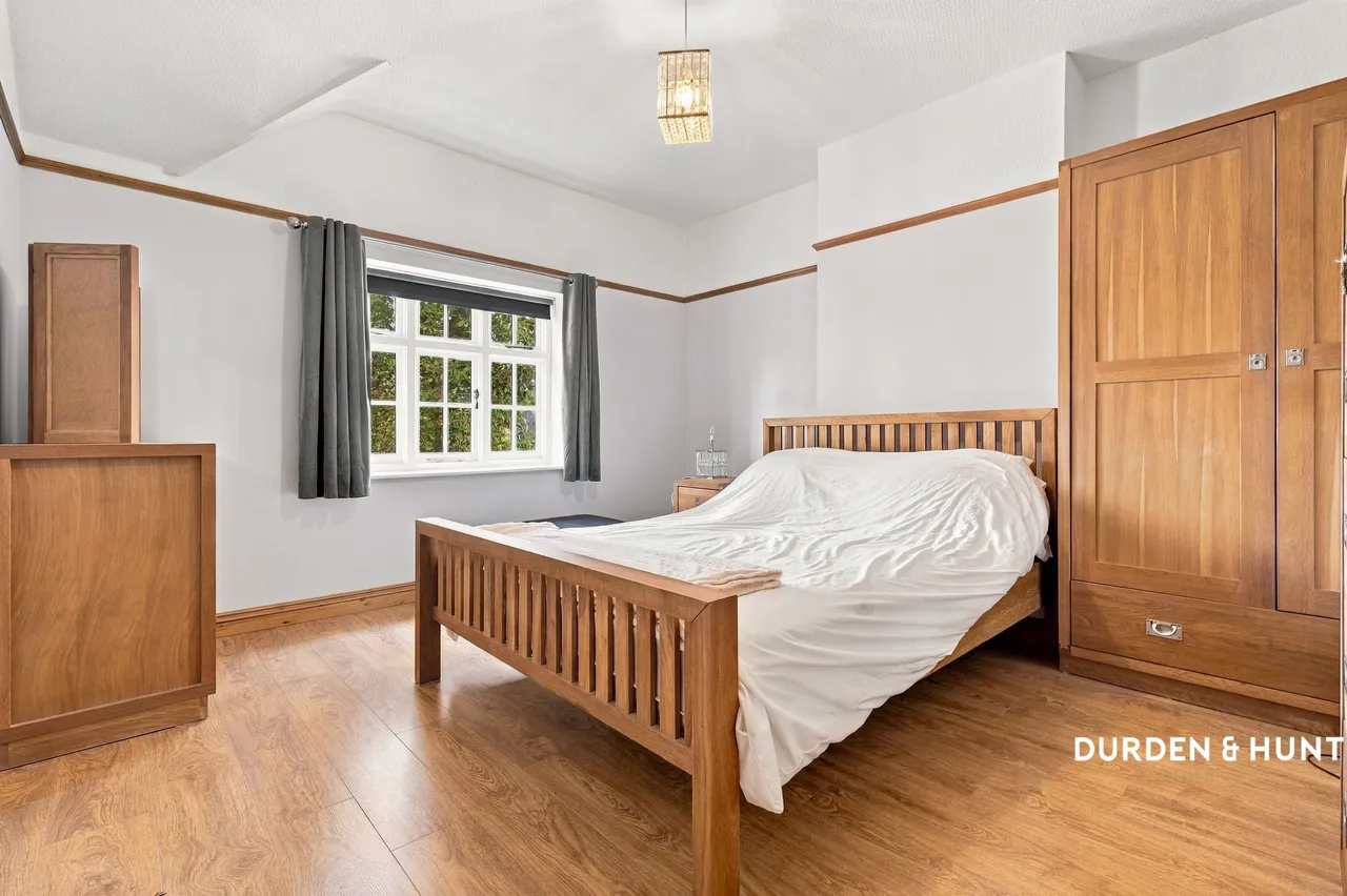 Crossways, Gidea Park, RM2, photo 18