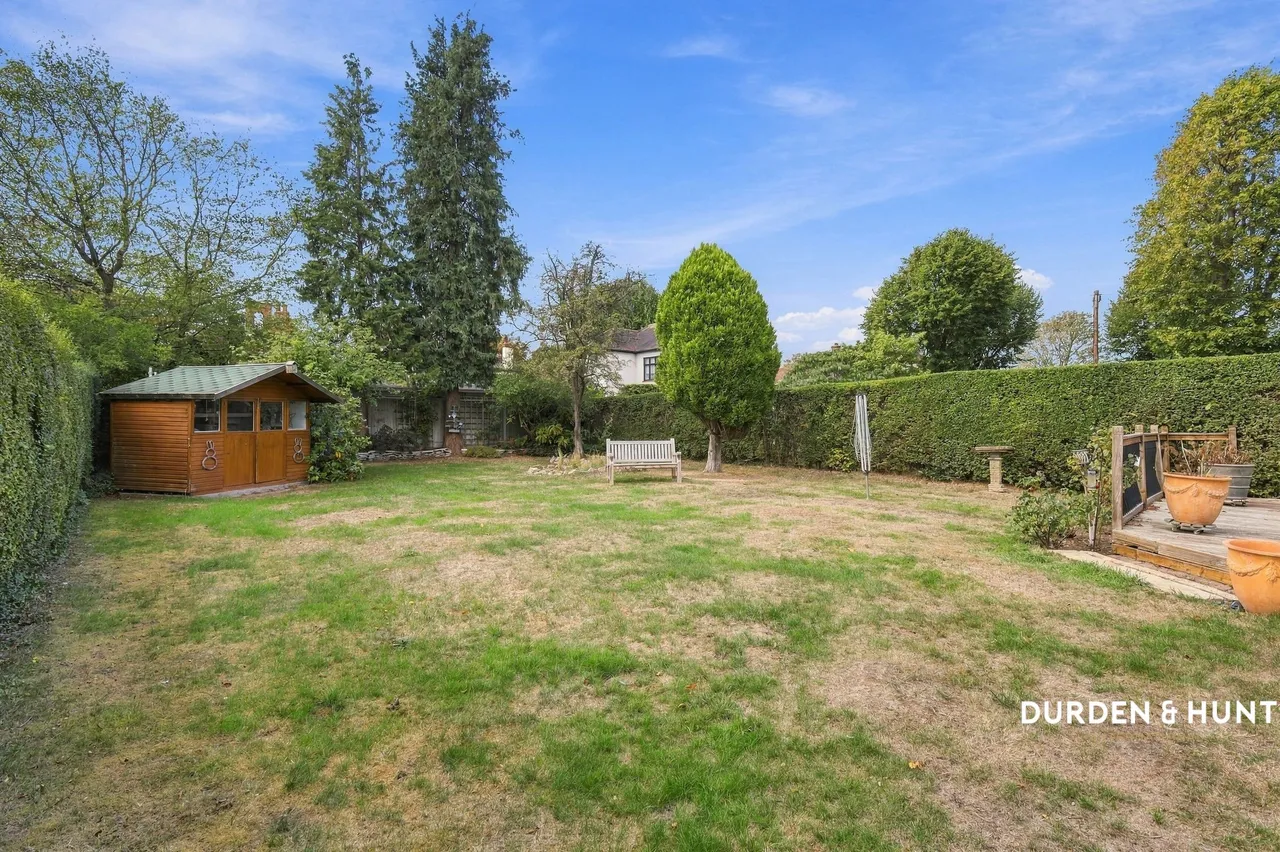 Crossways, Gidea Park, RM2, photo 26