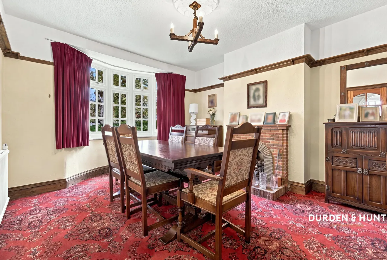 Crossways, Gidea Park, RM2, photo 5