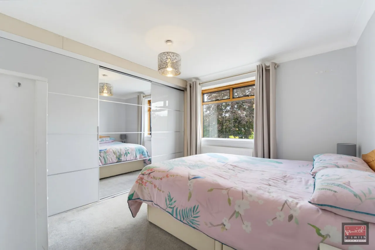 Brightside Avenue, Staines-Upon-Thames, TW18, photo 11