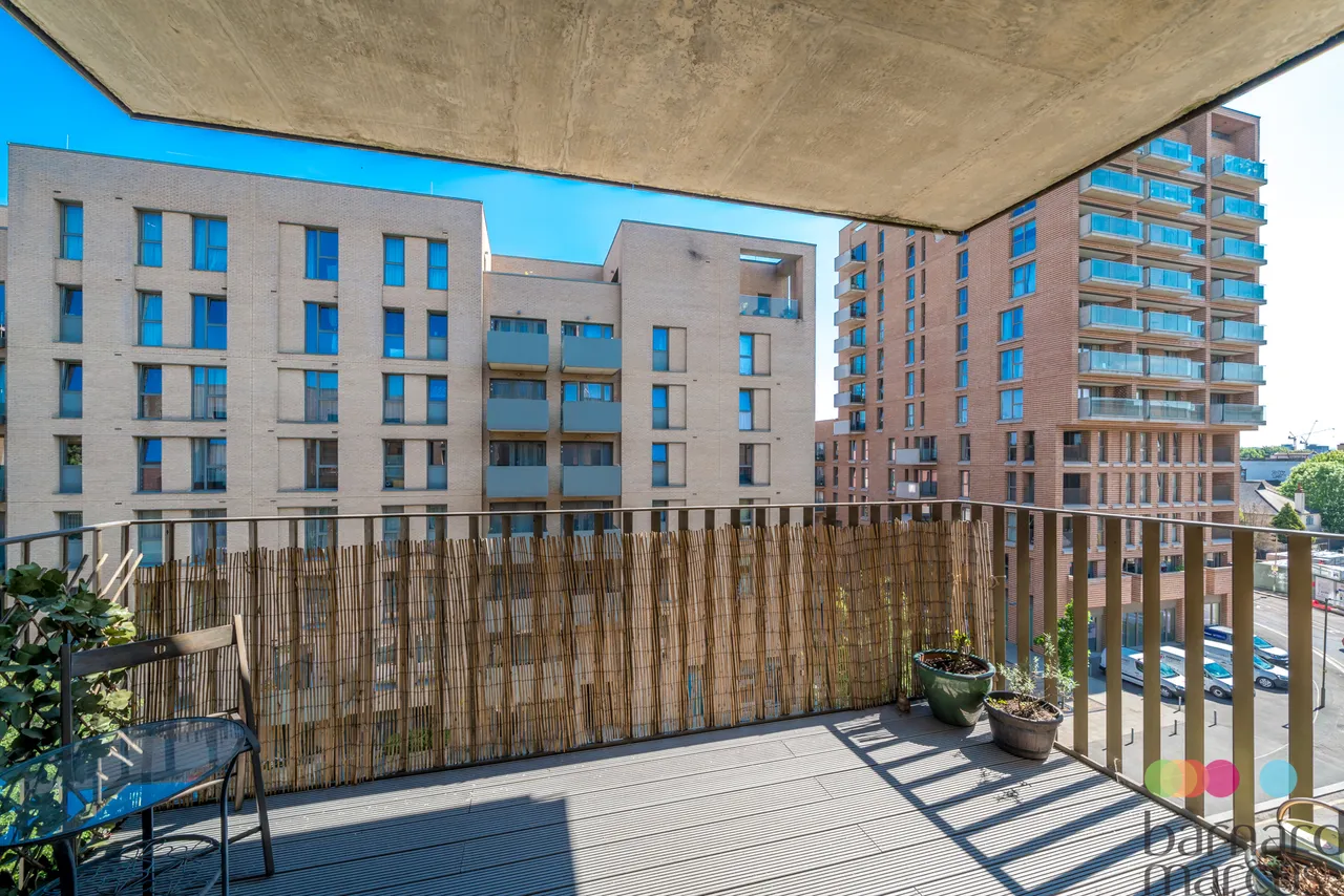Perryfield Way, London, NW9, photo 4